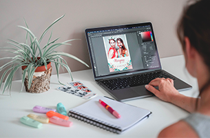 Designer de CHEEESEBOX qui créer une personnalisation.